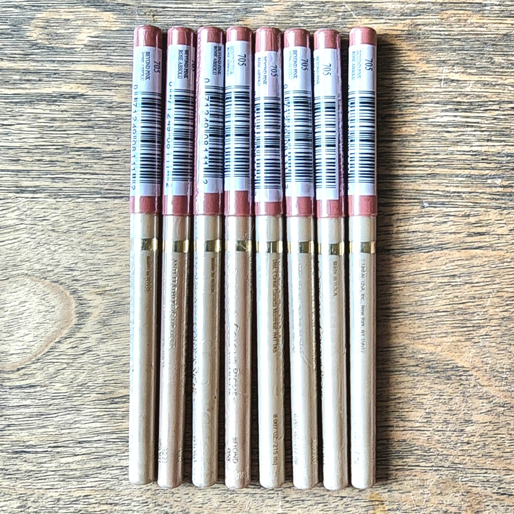 Set of EIGHT (8) L'Oreal Paris Colour Riche Lip Liner #705 Beyond Pink 0.01 oz
